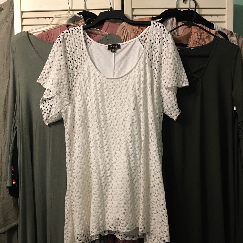 3X lined crochet short sleeve white tunic by Cal Style